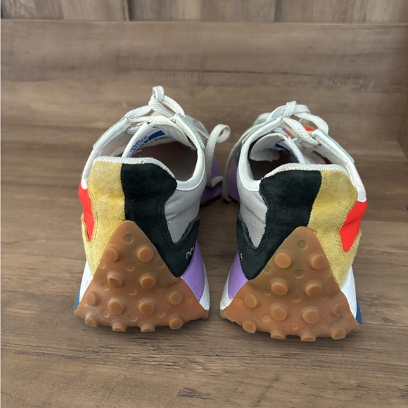 New Balance 327 - Picture 4 of 5